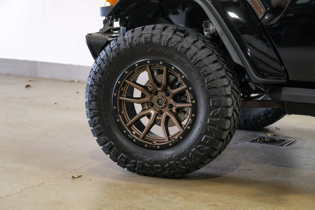 2024 Jeep Wrangler Unlimited Rubicon 392 4X4 SKY ToP, Bumpers, Led’s