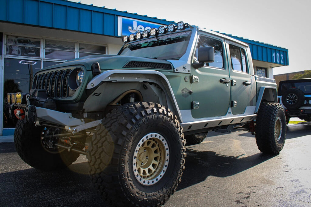 2020 Jeep Gladiator Sport