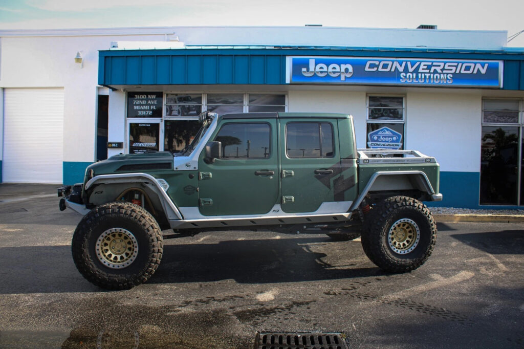 2020 Jeep Gladiator Sport