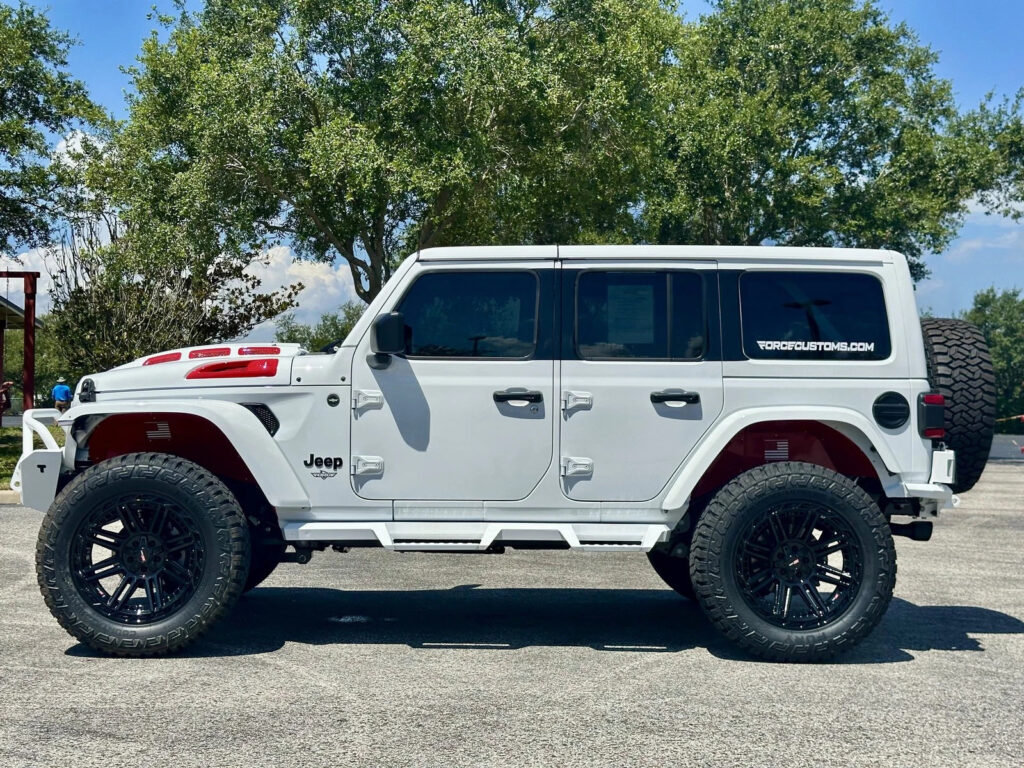 2025 Jeep Wrangler Custom Sahara