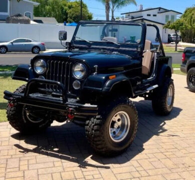 1985 Jeep Base Utility na prodej