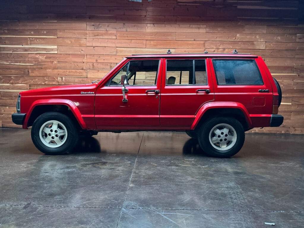 1987 Jeep Cherokee Laredo