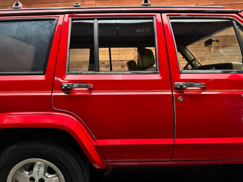 1987 Jeep Cherokee Laredo