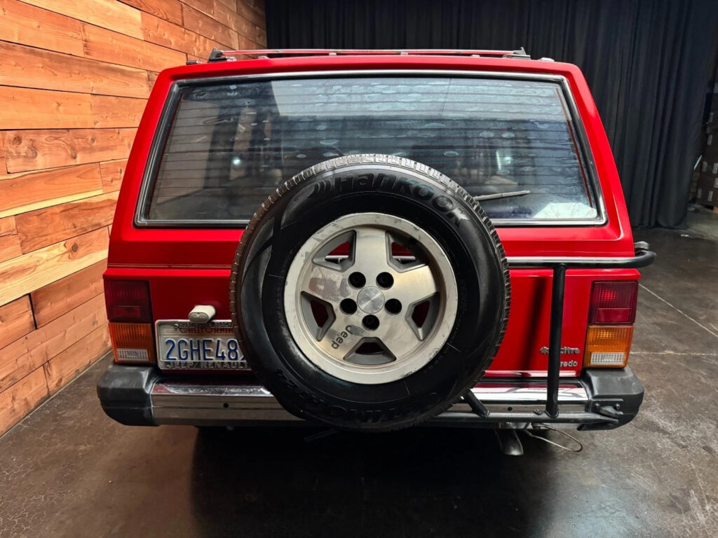 1987 Jeep Cherokee Laredo