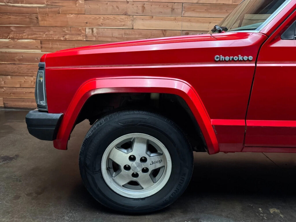 1987 Jeep Cherokee Laredo