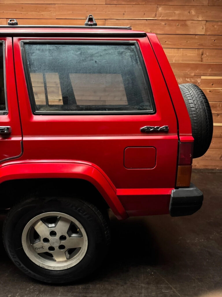 1987 Jeep Cherokee Laredo