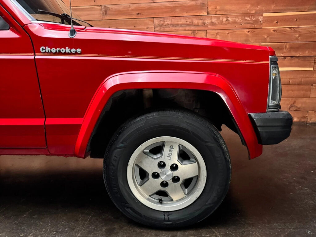 1987 Jeep Cherokee Laredo
