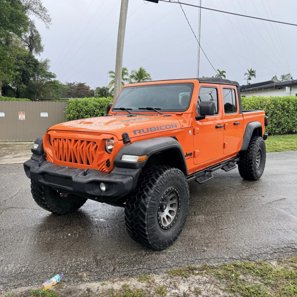 2020 Jeep Gladiator Sport