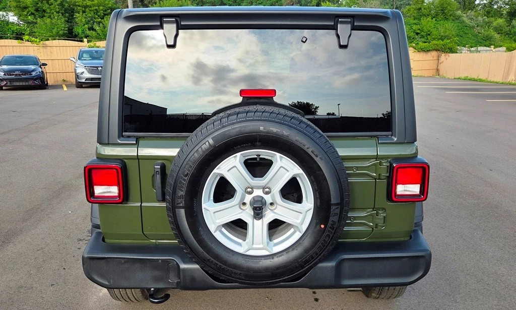 2022 Jeep Wrangler Sport