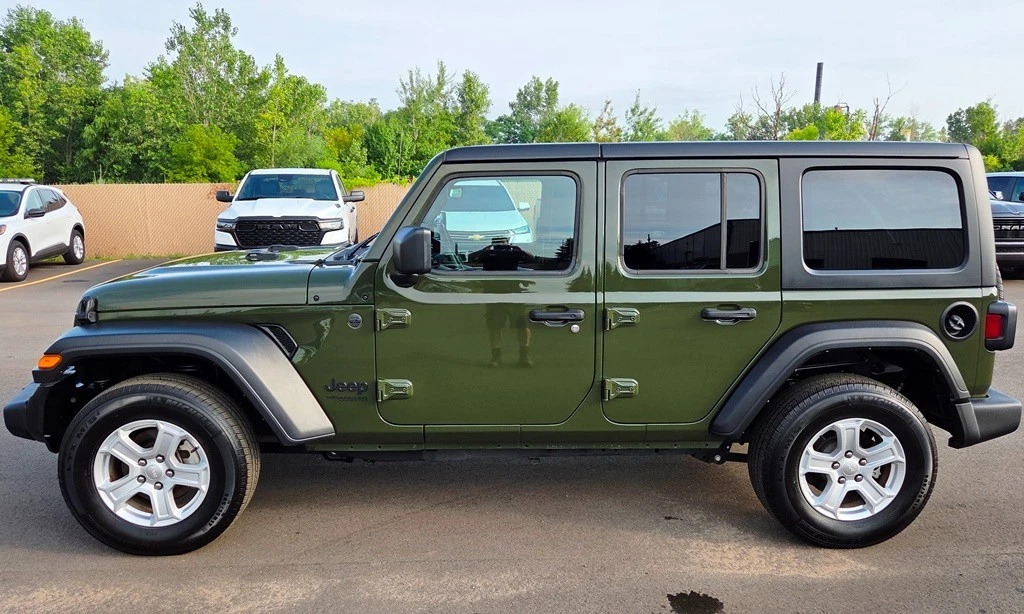 2022 Jeep Wrangler Sport