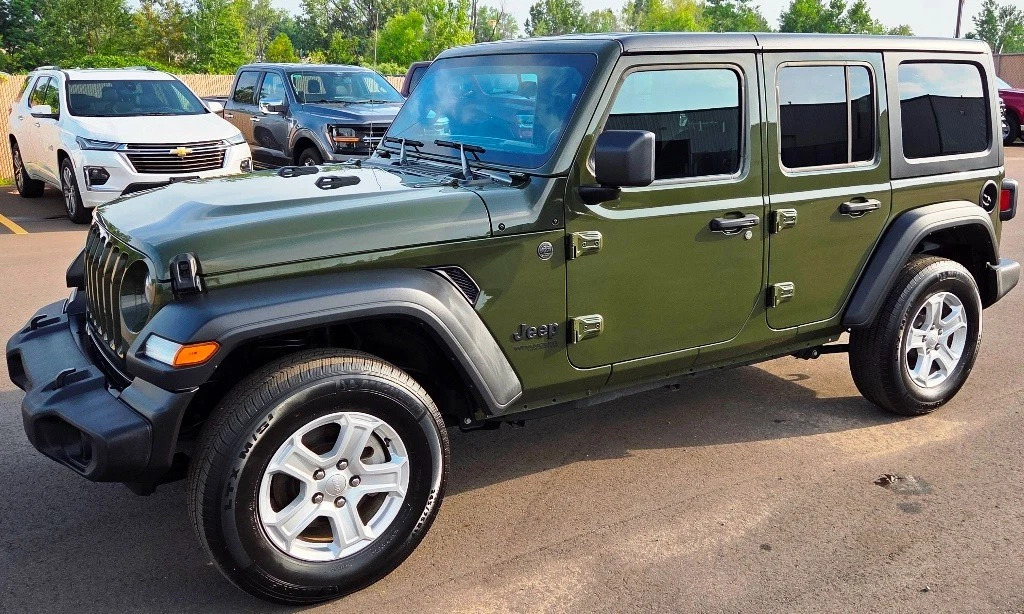2022 Jeep Wrangler Sport
