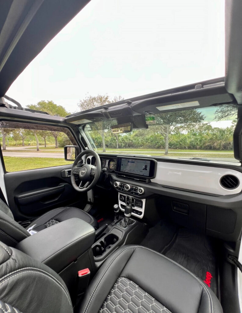 2024 Jeep Gladiator Sport S