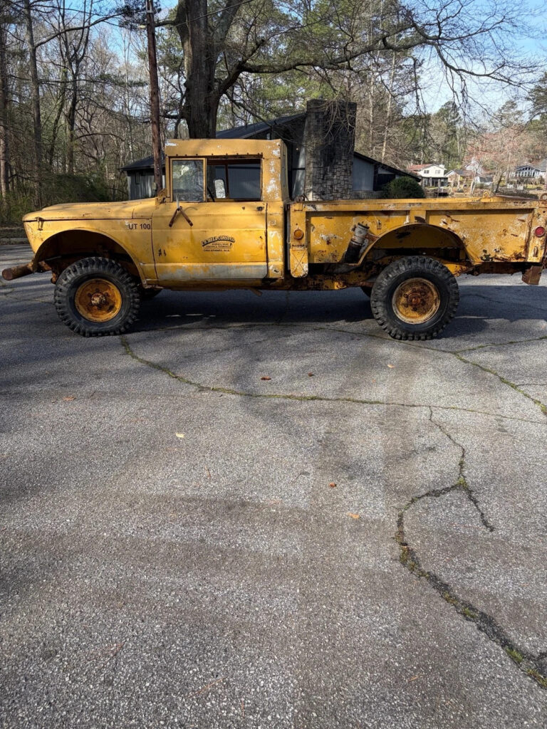 1966 Jeep 2500
