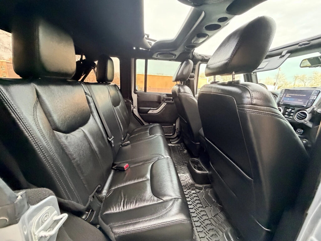 2013 Jeep Wrangler Rubicon‼️10th Anniversary Edition‼️finance Available