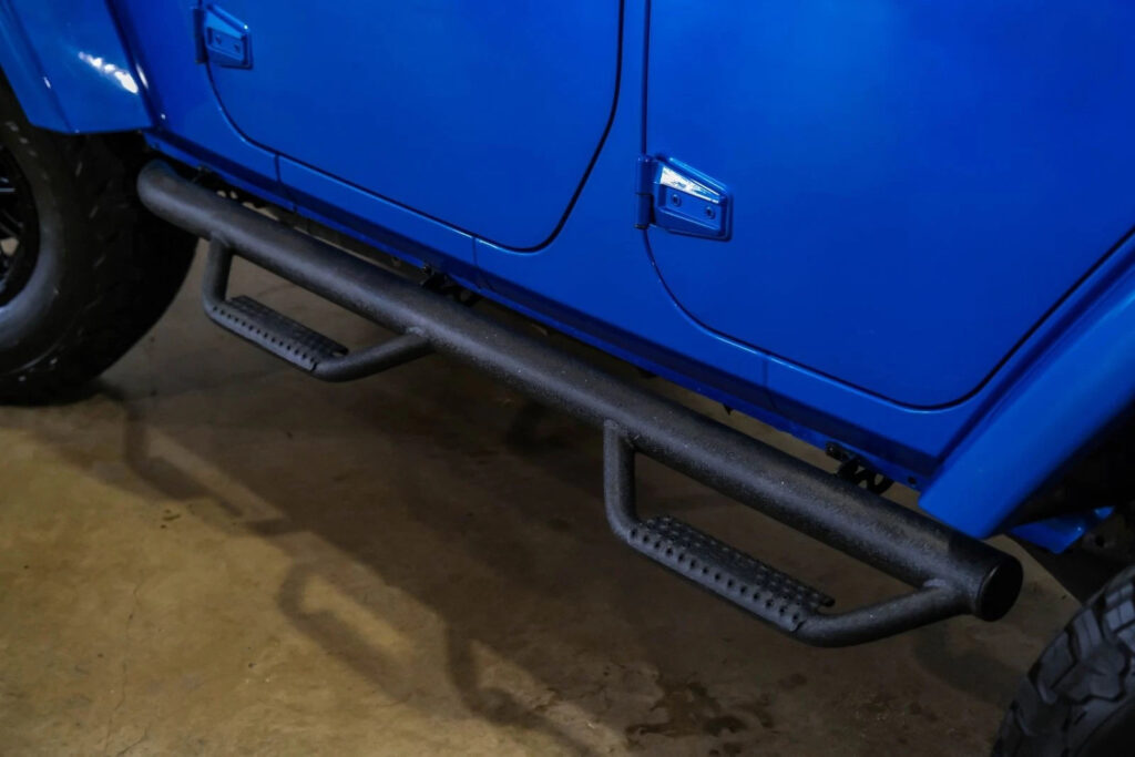 2016 Jeep Wrangler Unlimited Sahara 4X4 Lifted,bumper,fuelwheels,49k