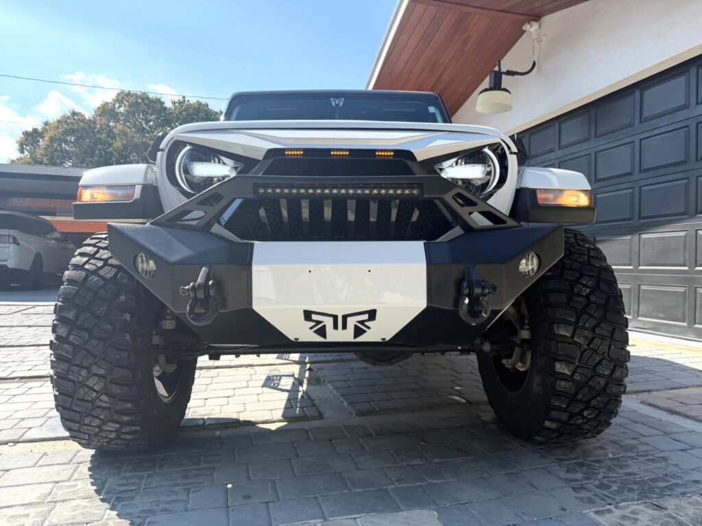 2022 Jeep Gladiator Rocky Ridge Package 4X4 Loaded!!