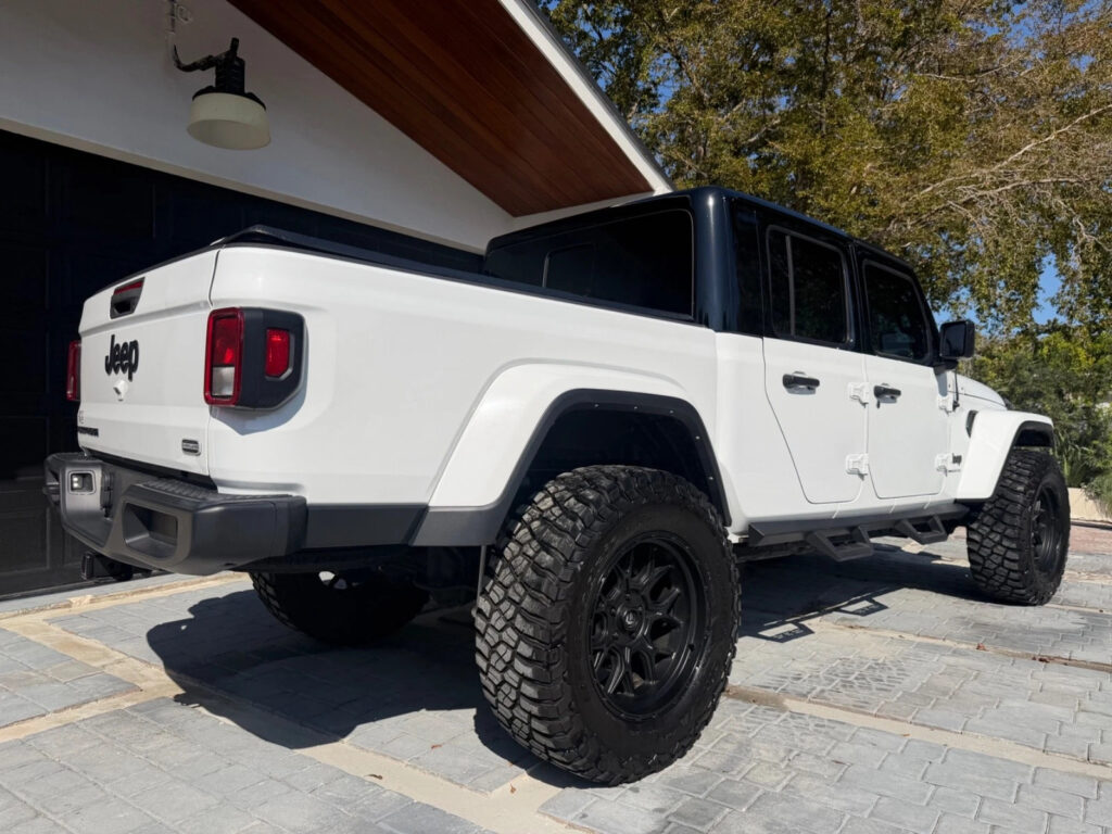 2022 Jeep Gladiator Rocky Ridge Package 4X4 Loaded!!