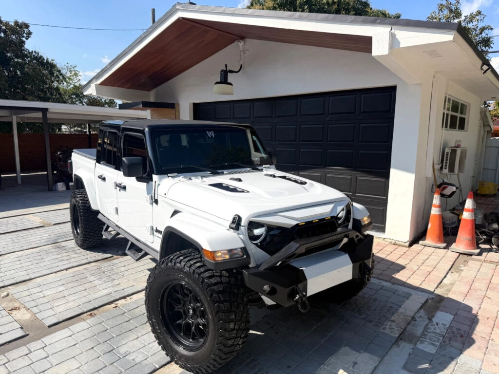 2022 Jeep Gladiator Rocky Ridge Package 4X4 Loaded!!