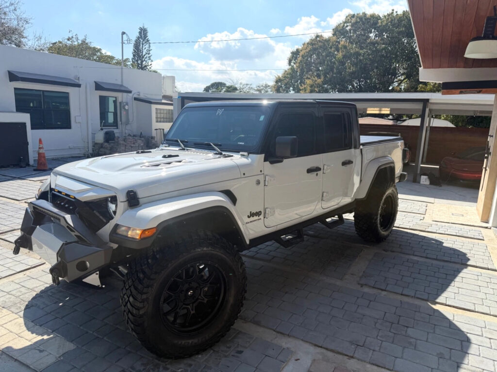 2022 Jeep Gladiator Rocky Ridge Package 4X4 Loaded!!