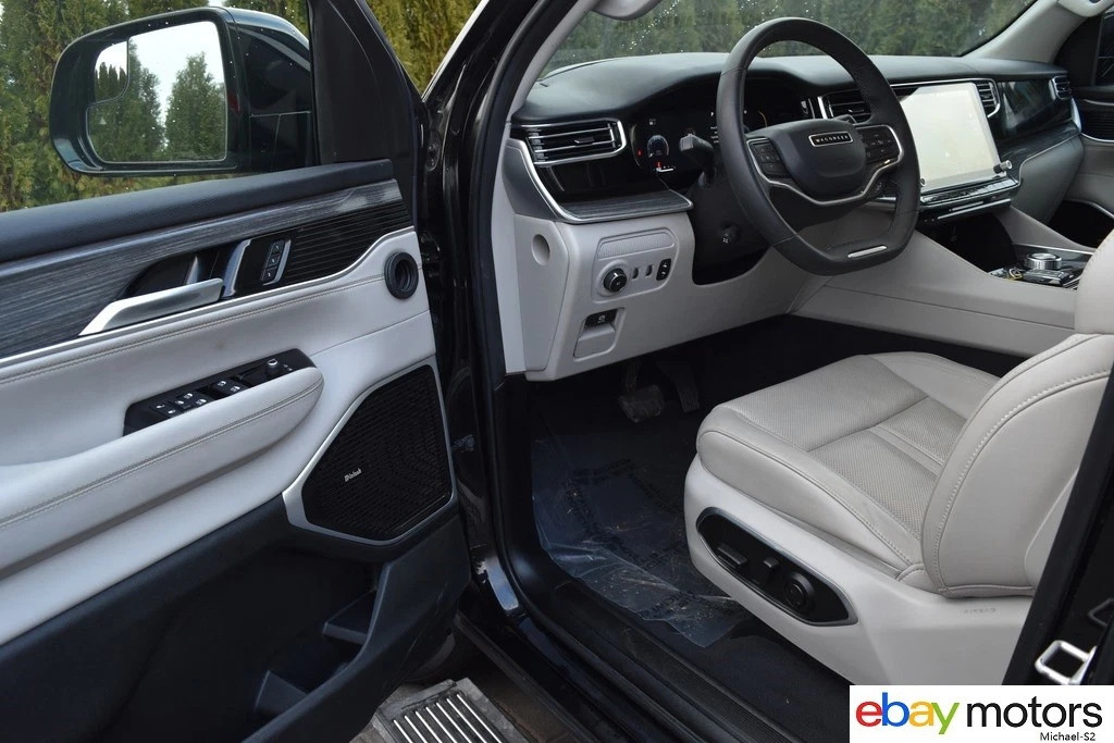 2022 Jeep Wagoneer HEMI Series Iii-Edition(new WAS $87,220)