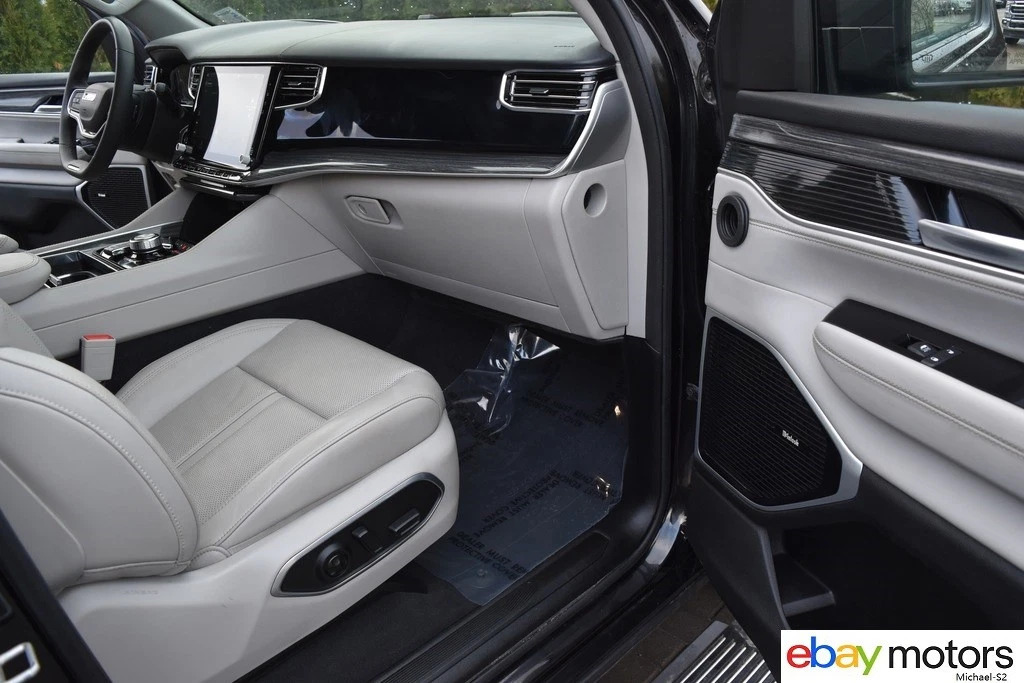 2022 Jeep Wagoneer HEMI Series Iii-Edition(new WAS $87,220)