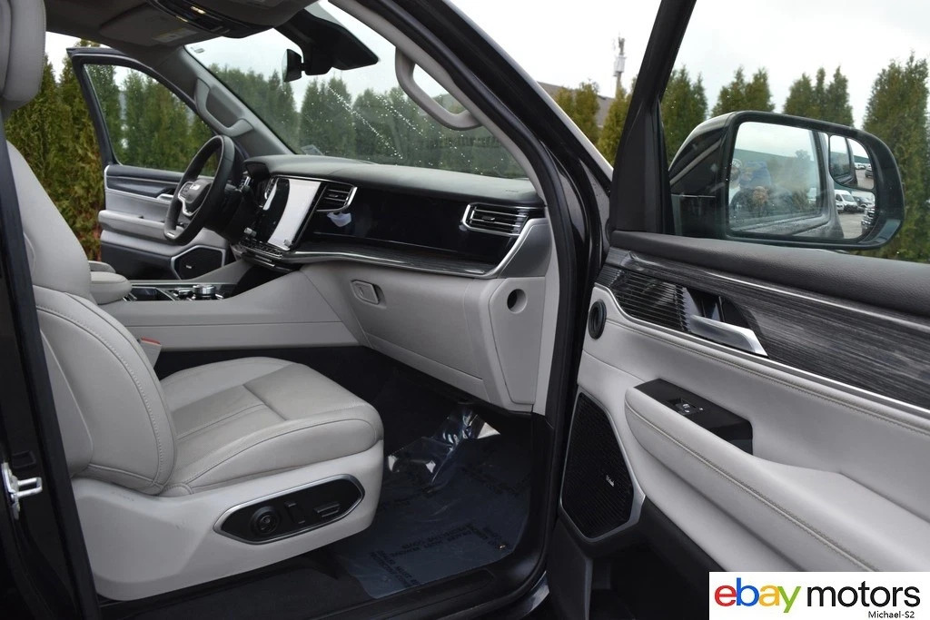 2022 Jeep Wagoneer HEMI Series Iii-Edition(new WAS $87,220)