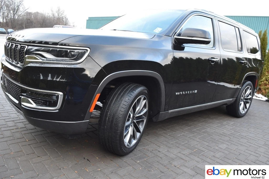 2022 Jeep Wagoneer HEMI Series Iii-Edition(new WAS $87,220)
