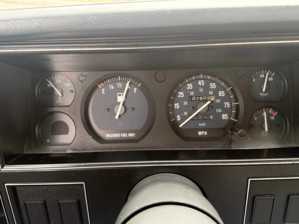 1988 Jeep Comanche Pioneer