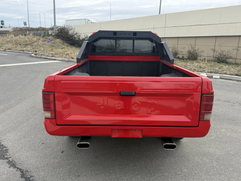 1988 Jeep Comanche Pioneer