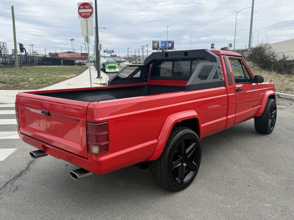 1988 Jeep Comanche Pioneer