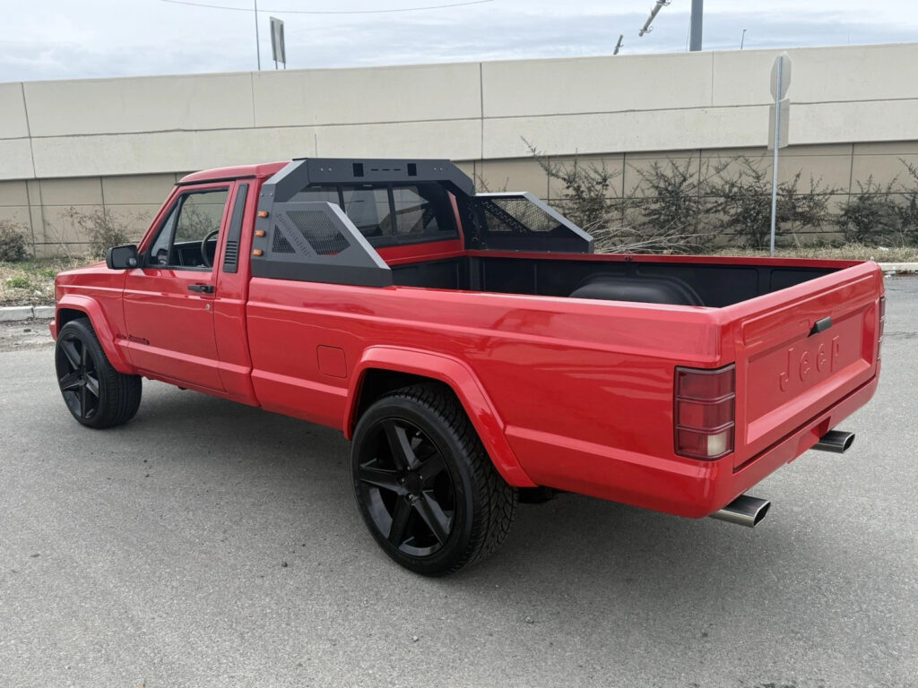 1988 Jeep Comanche Pioneer