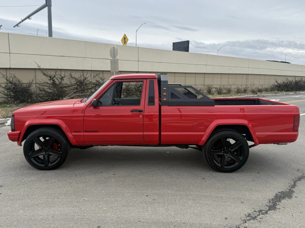 1988 Jeep Comanche Pioneer