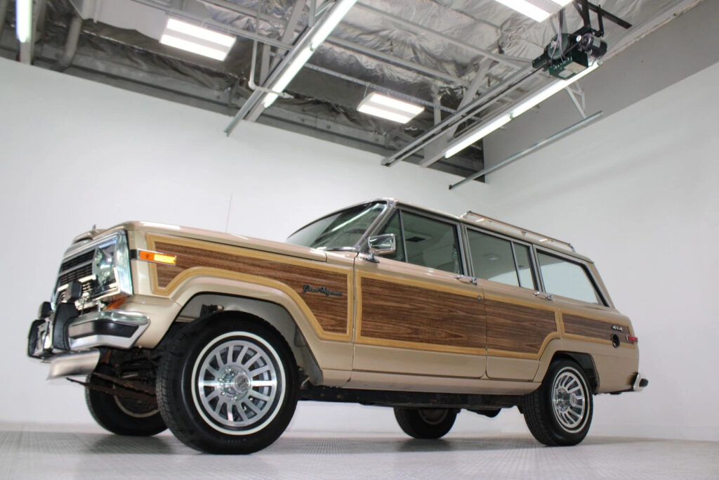 1989 Jeep Grand Wagoneer