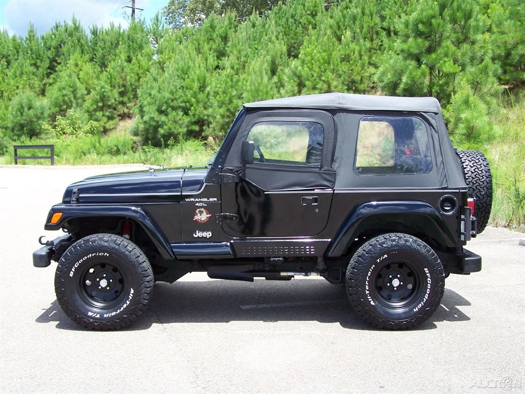 1999 Jeep Wrangler 74k Sahara 5-Speed A/C H.O 4.0L Inline 6CYL 4WD Utility SUV