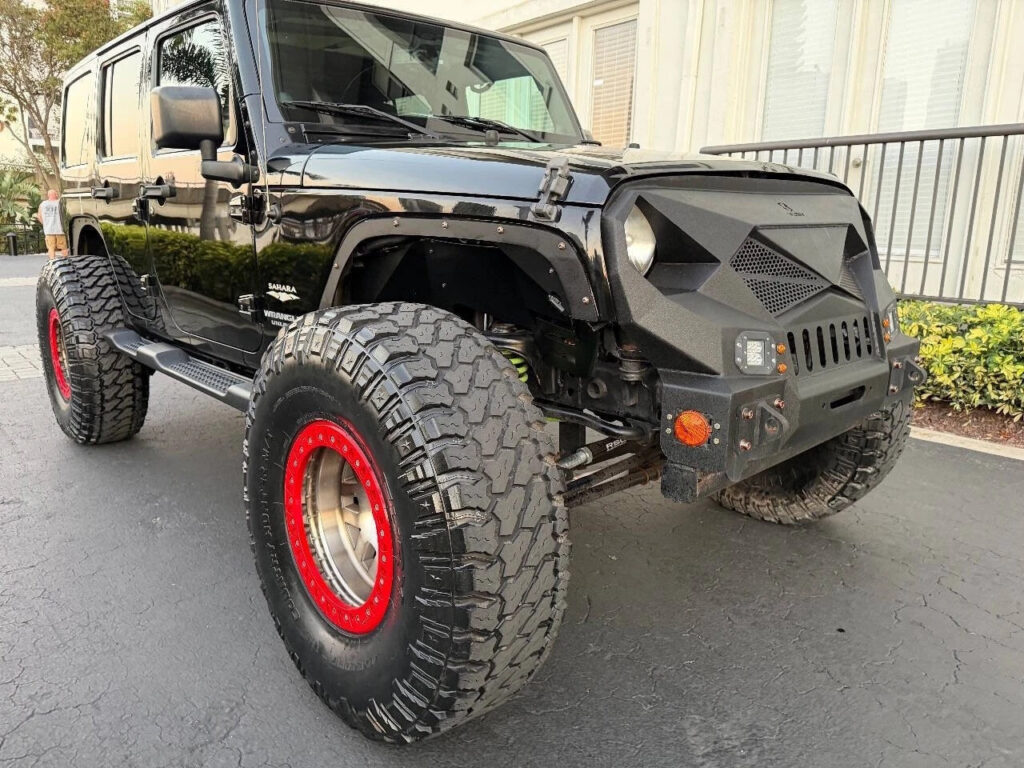 2013 Jeep Wrangler Unlimited Sahara 4×4 4dr SUV