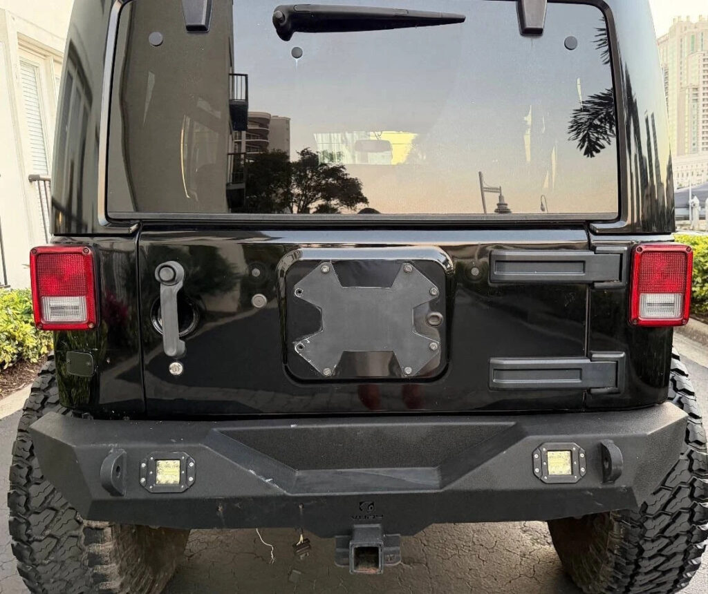 2013 Jeep Wrangler Unlimited Sahara 4×4 4dr SUV