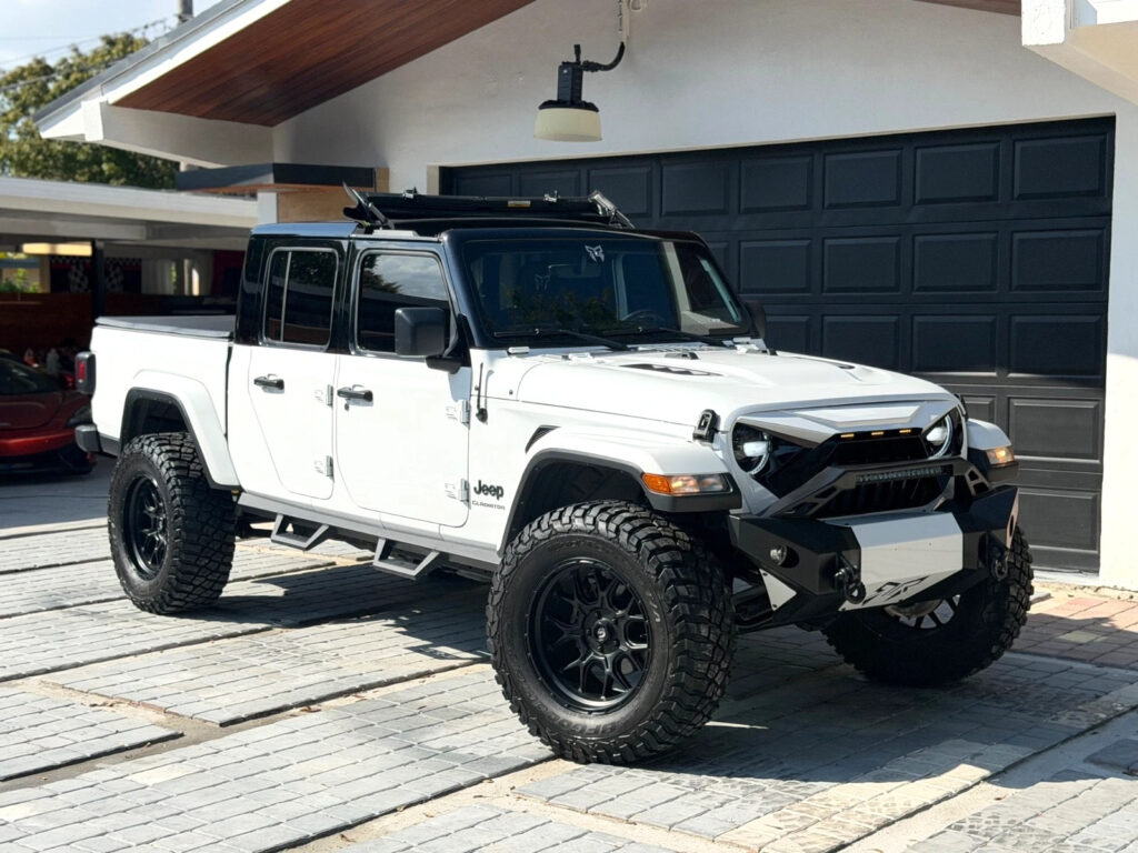 2022 Jeep Gladiator Rocky Ridge Package 4X4 Loaded!!
