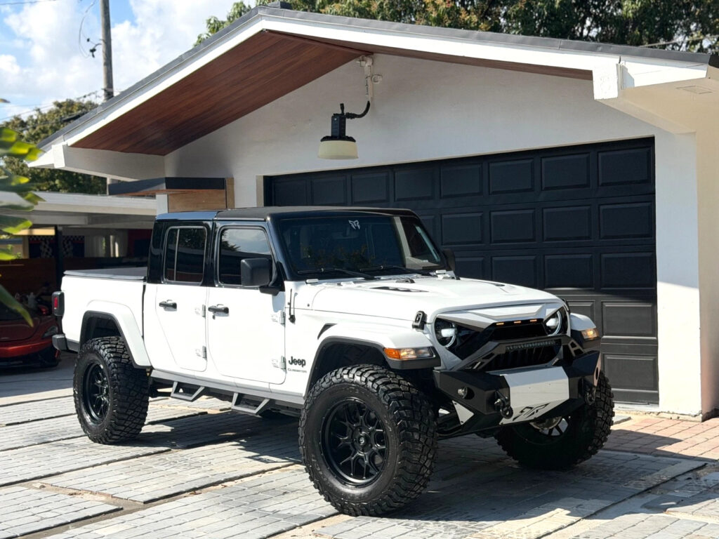 2022 Jeep Gladiator Rocky Ridge Package 4X4 Loaded!!
