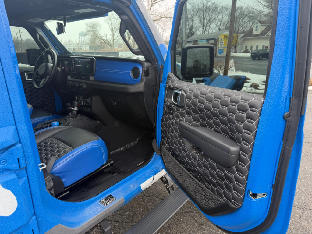 2024 Jeep Gladiator Sport