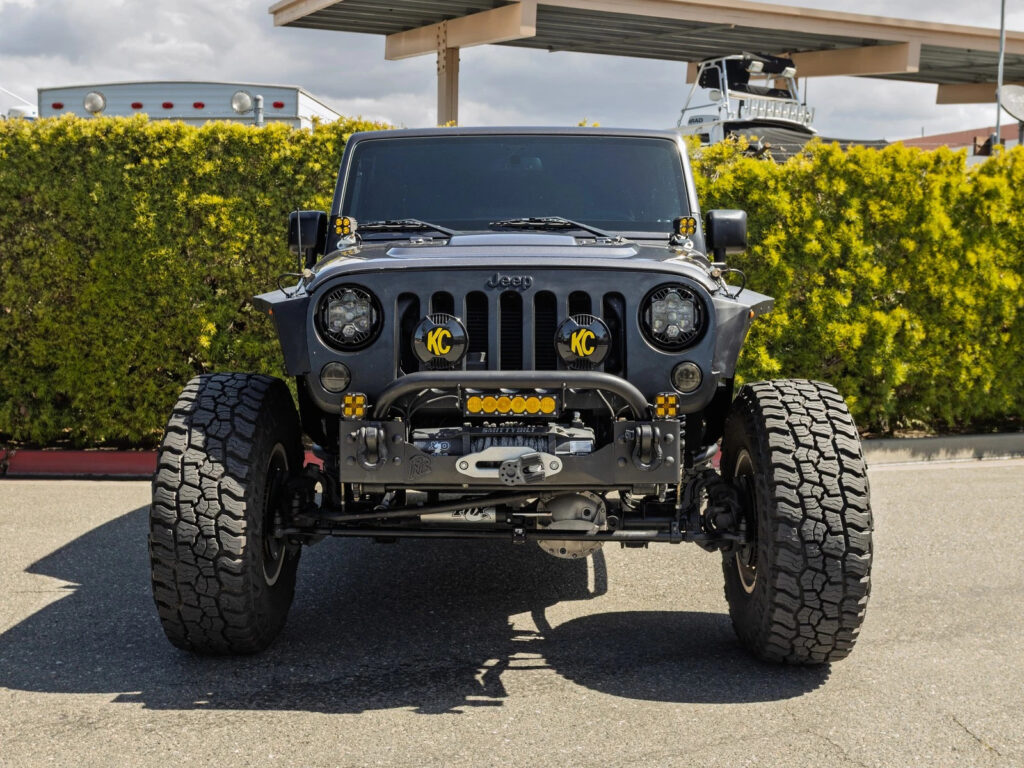 2016 Jeep Wrangler Unlimited Sport SUV 4D