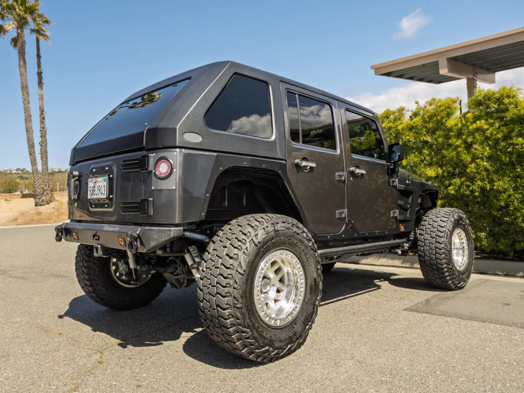 2016 Jeep Wrangler Unlimited Sport SUV 4D