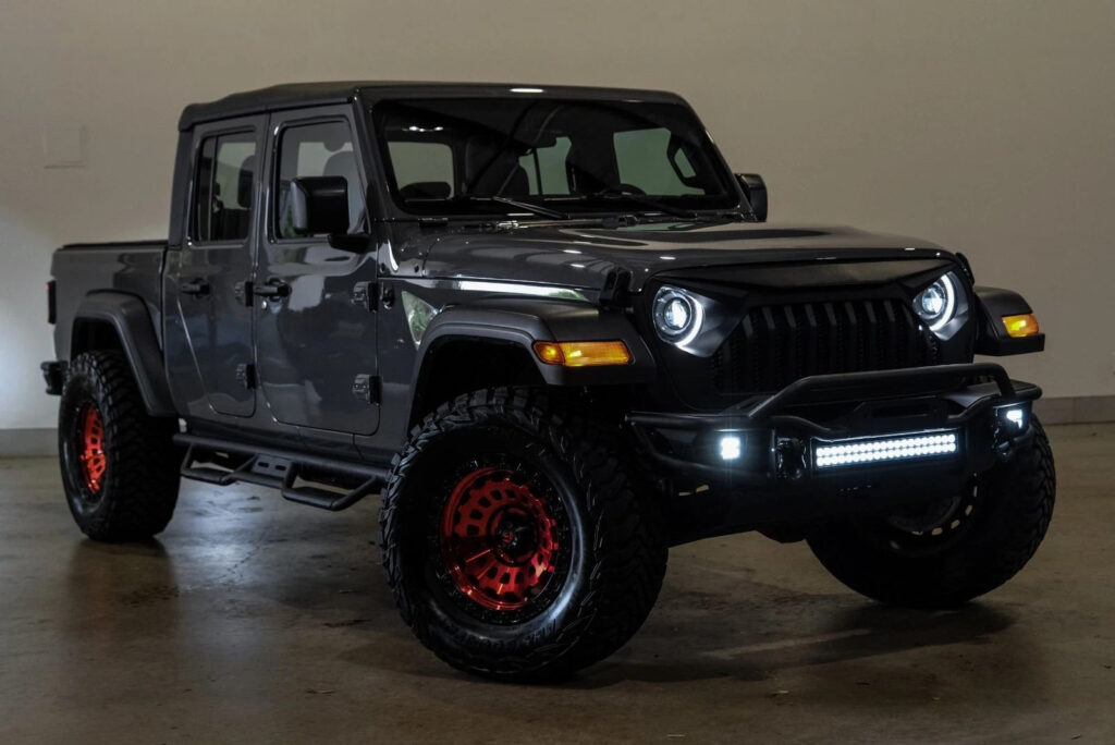 2021 Jeep Gladiator Sport 4×4,bumpers,led’s, Fuel,6 Speed, 39K Miles