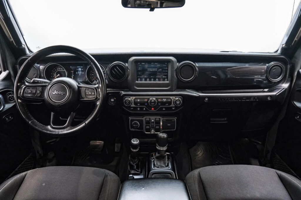 2021 Jeep Wrangler Unlimited Sport Altitude 4X4 Lifted, Fuel,only 38K