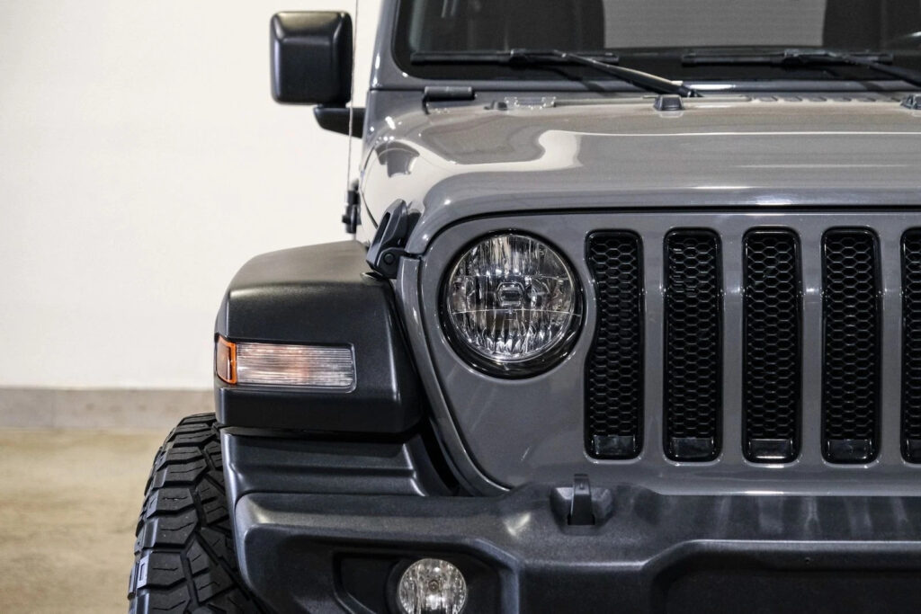 2021 Jeep Wrangler Unlimited Sport Altitude 4X4 Lifted, Fuel,only 38K