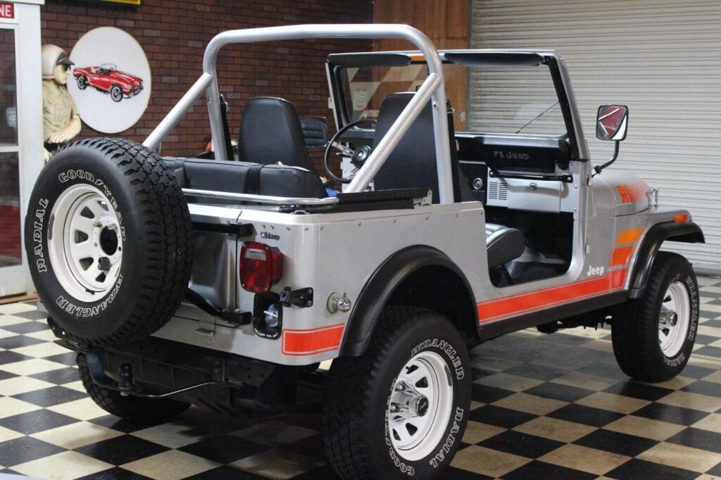 1984 Jeep CJ CJ7 Renegade 20k Miles Survivor 5 Speed 6 cyl