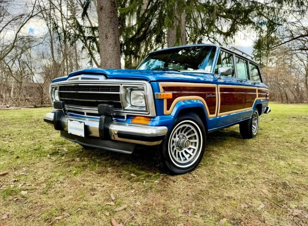 1988 Jeep Wagoneer Grand by Classic Gentleman