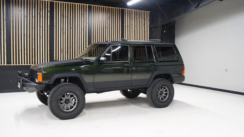 1995 Jeep Cherokee Restored BY DAS