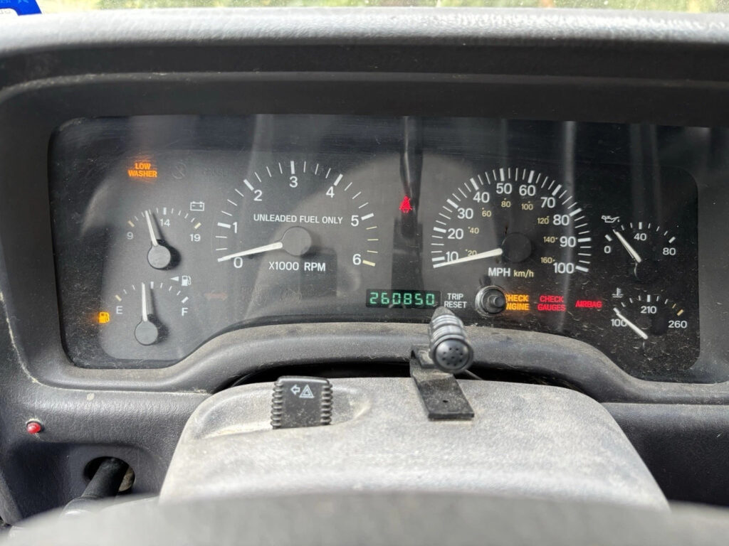 1999 Jeep Cherokee Sport