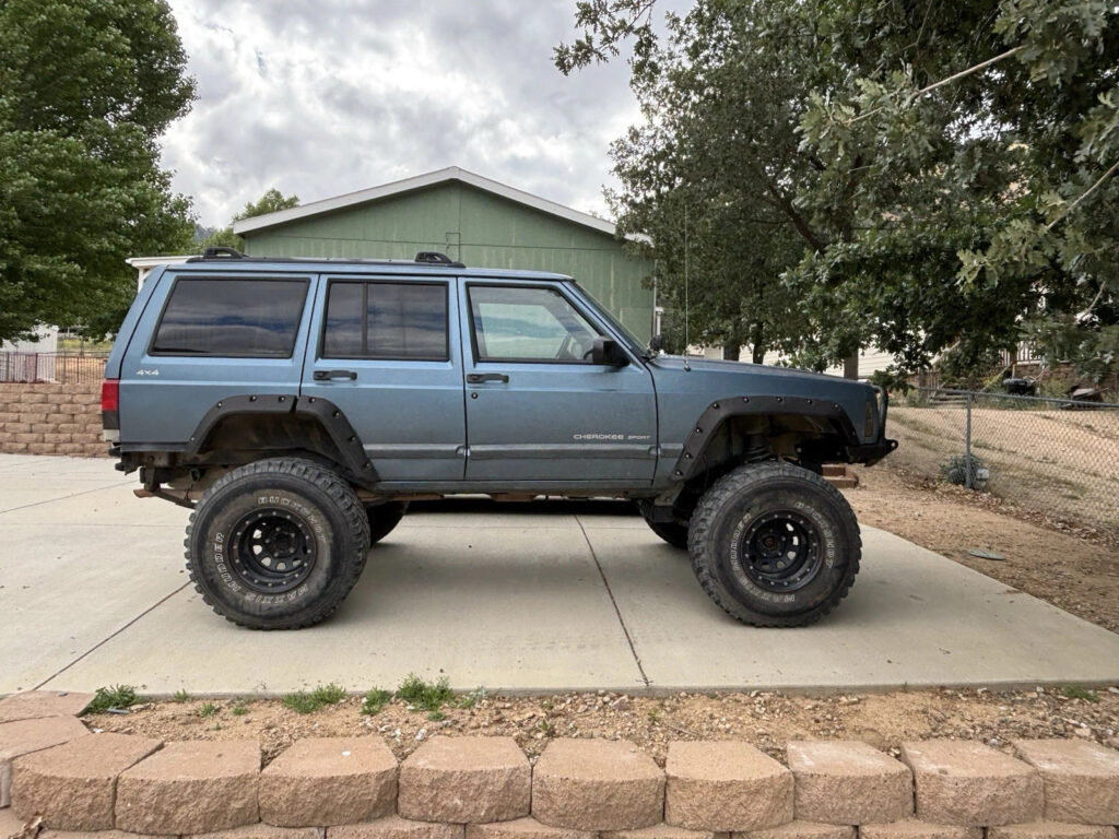 1999 Jeep Cherokee Sport