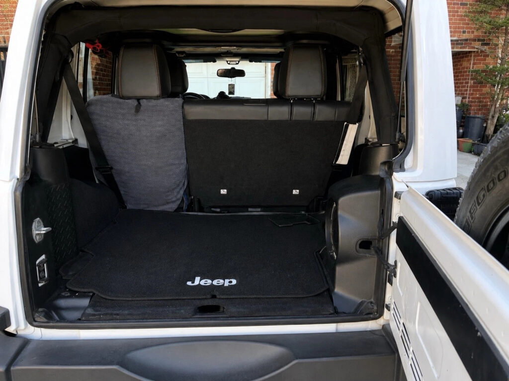 2012 Jeep Wrangler Sahara